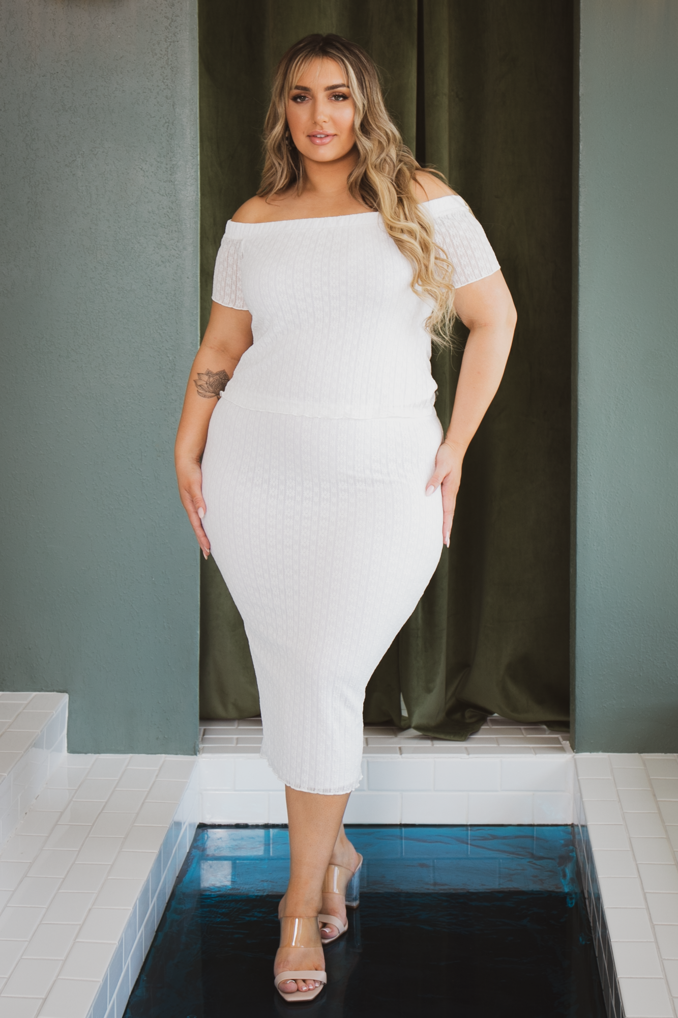 Plus Size Arielle Lace  Midi Skirt - White