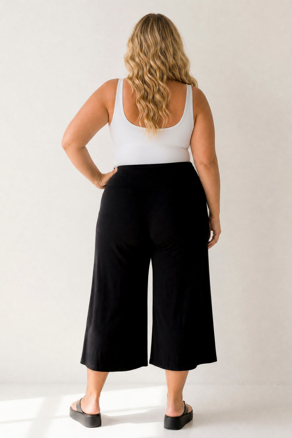 Plus Size Curvy Sense Gaucho Capri Pants