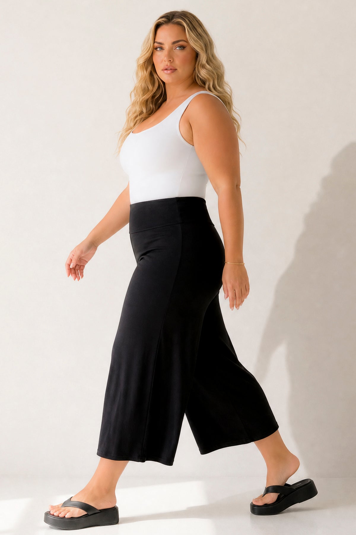 Plus Size Curvy Sense Gaucho Capri Pants