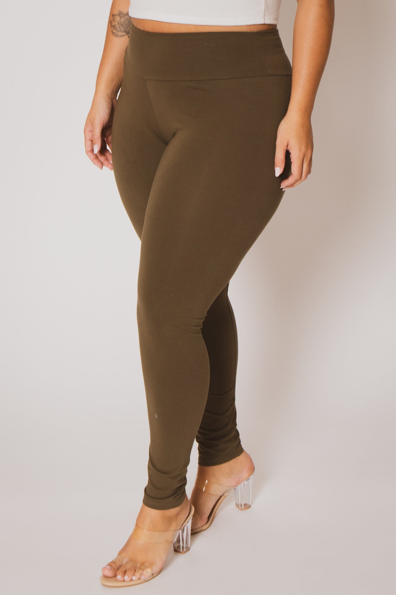 Plus Size Amber Leggings - Olive