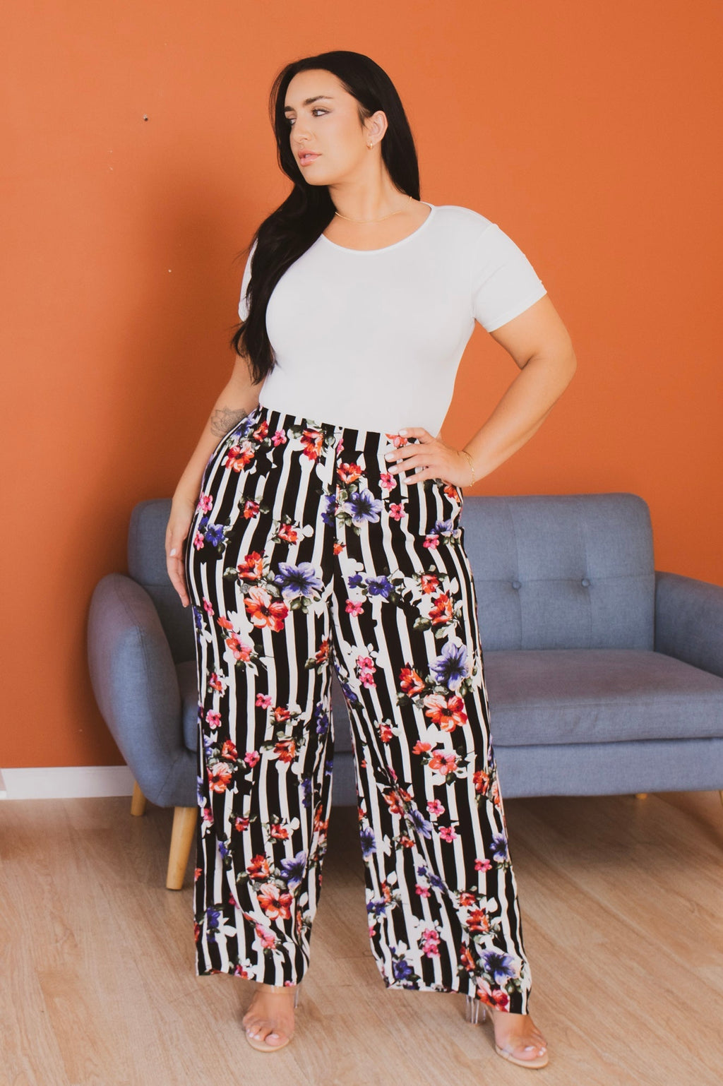 Plus Size Floral Print Wide-Leg Pants - Black