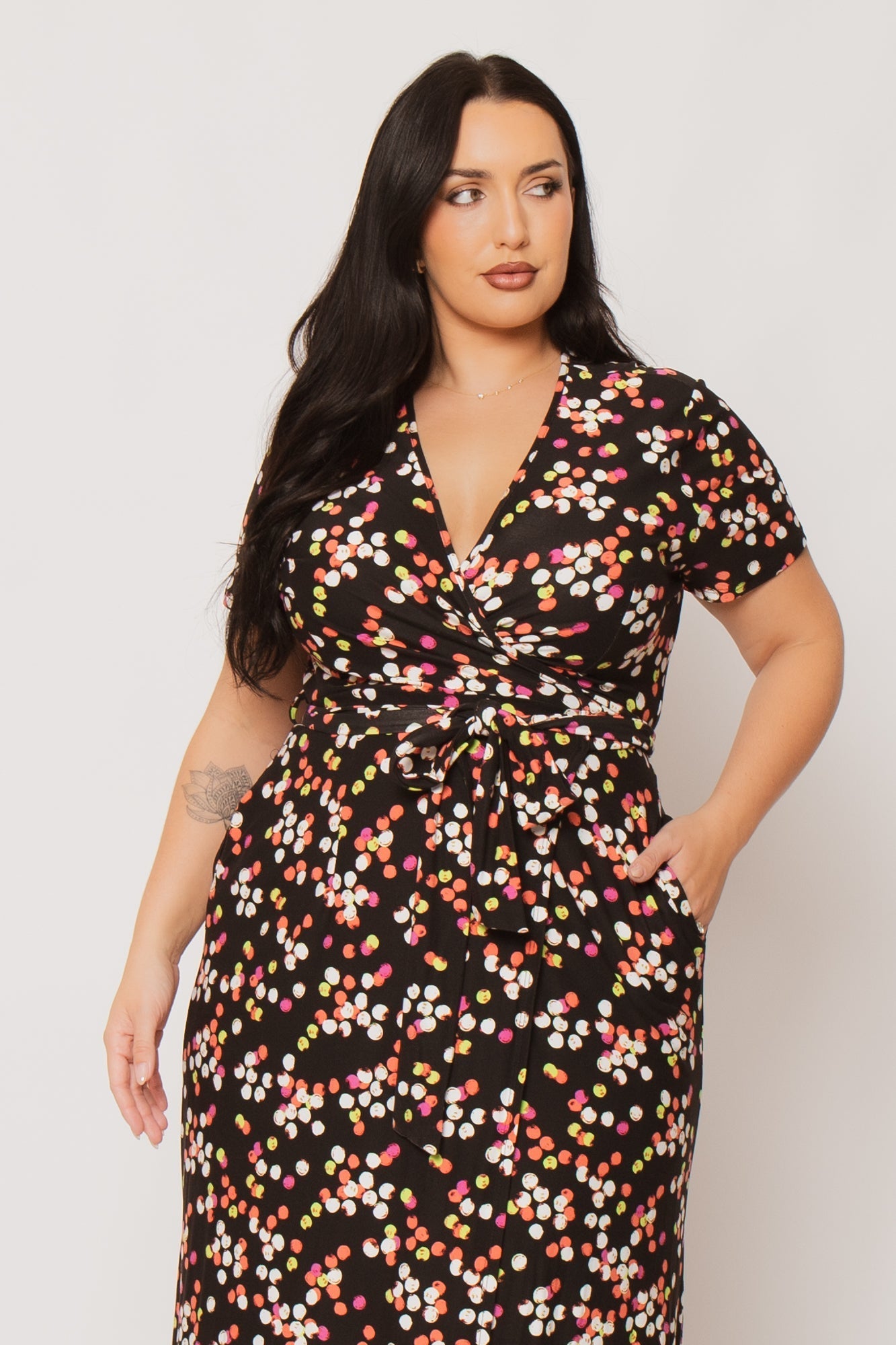 Plus Size Eliana Wrap Dress- Black/Pink
