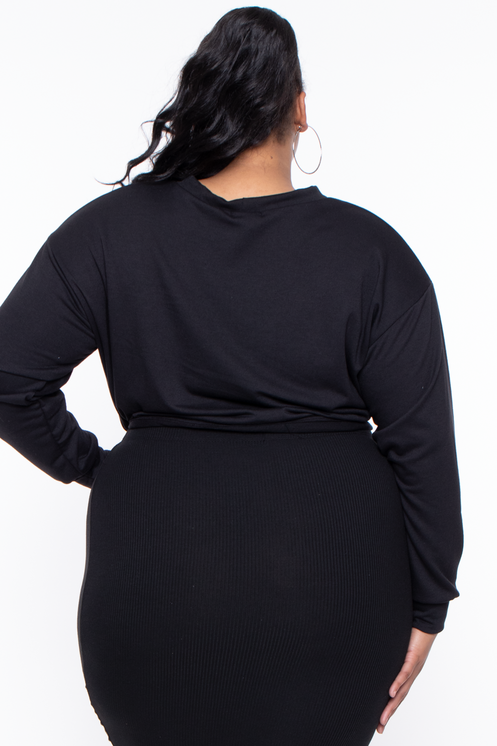 Plus Size Essential Cropped Pullover Sweatshirt - Black