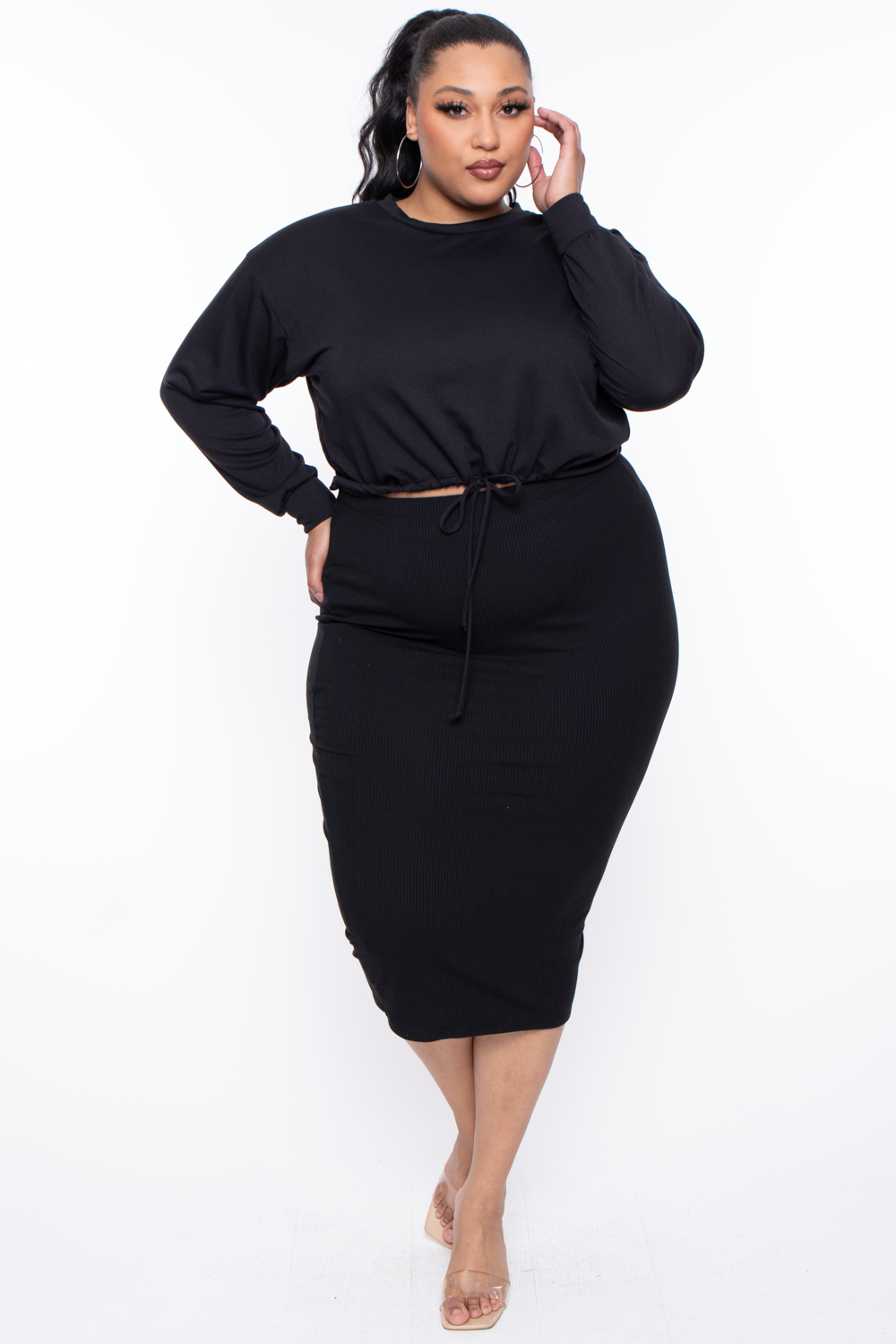 Plus Size Essential Cropped Pullover Sweatshirt - Black