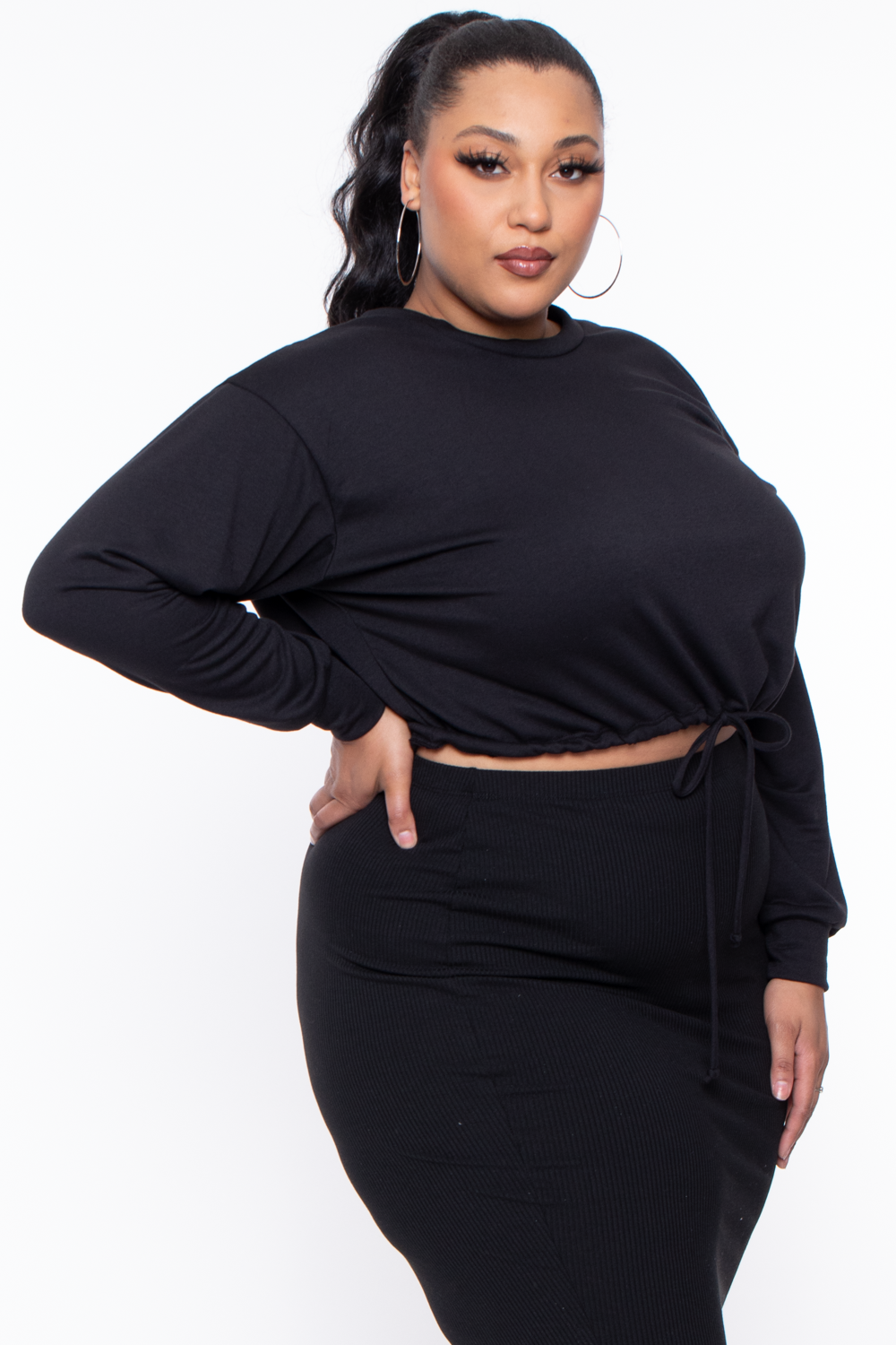 Plus Size Essential Cropped Pullover Sweatshirt - Black