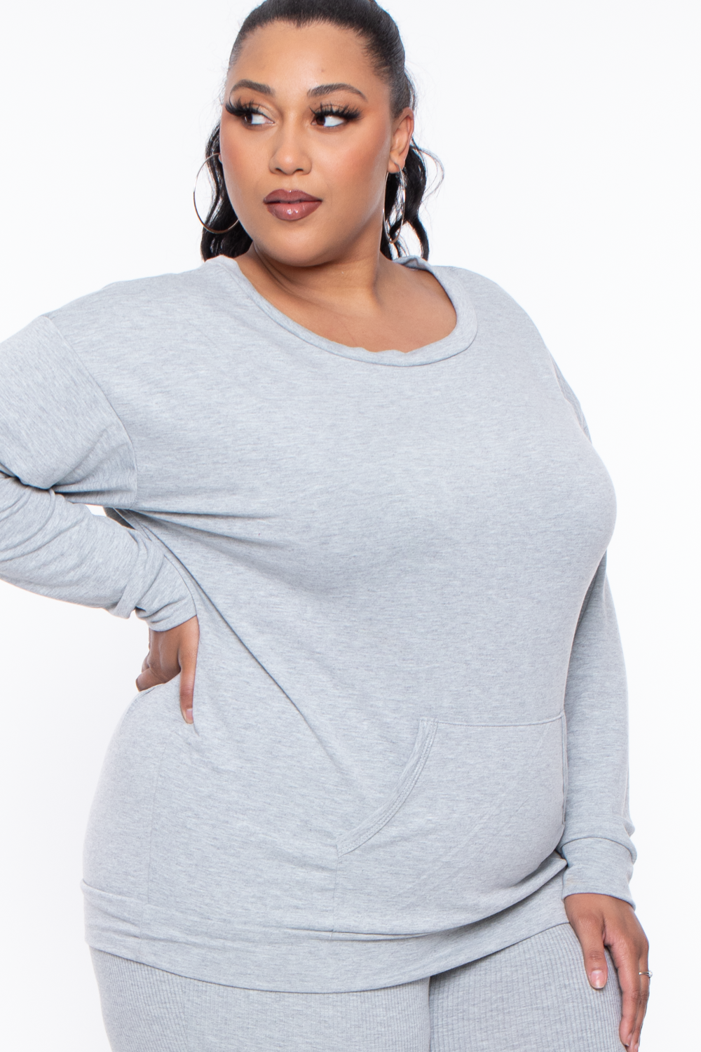 Plus Size Essential Sweatshirt Pullover - Heather Grey