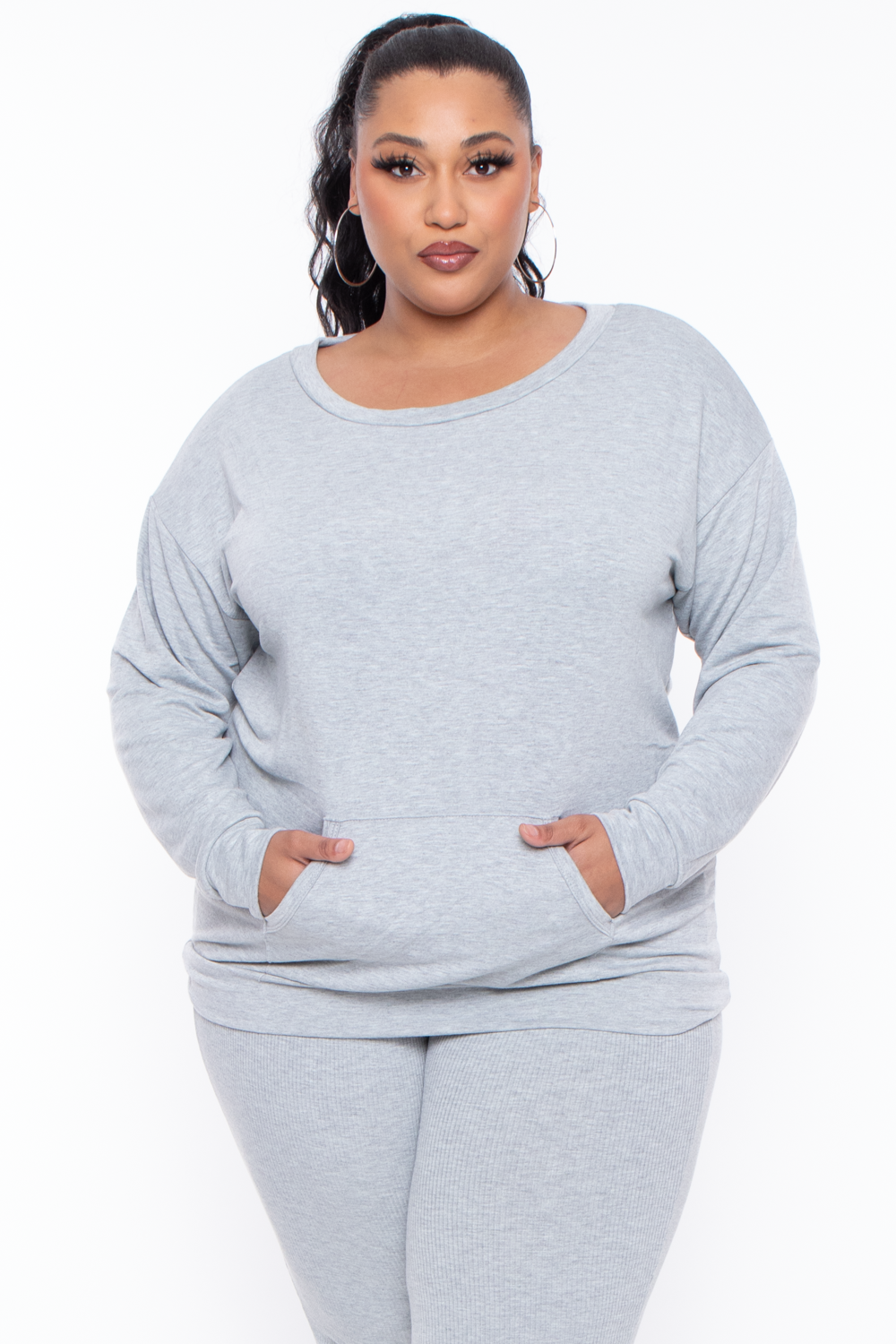 Plus Size Essential Sweatshirt Pullover - Heather Grey