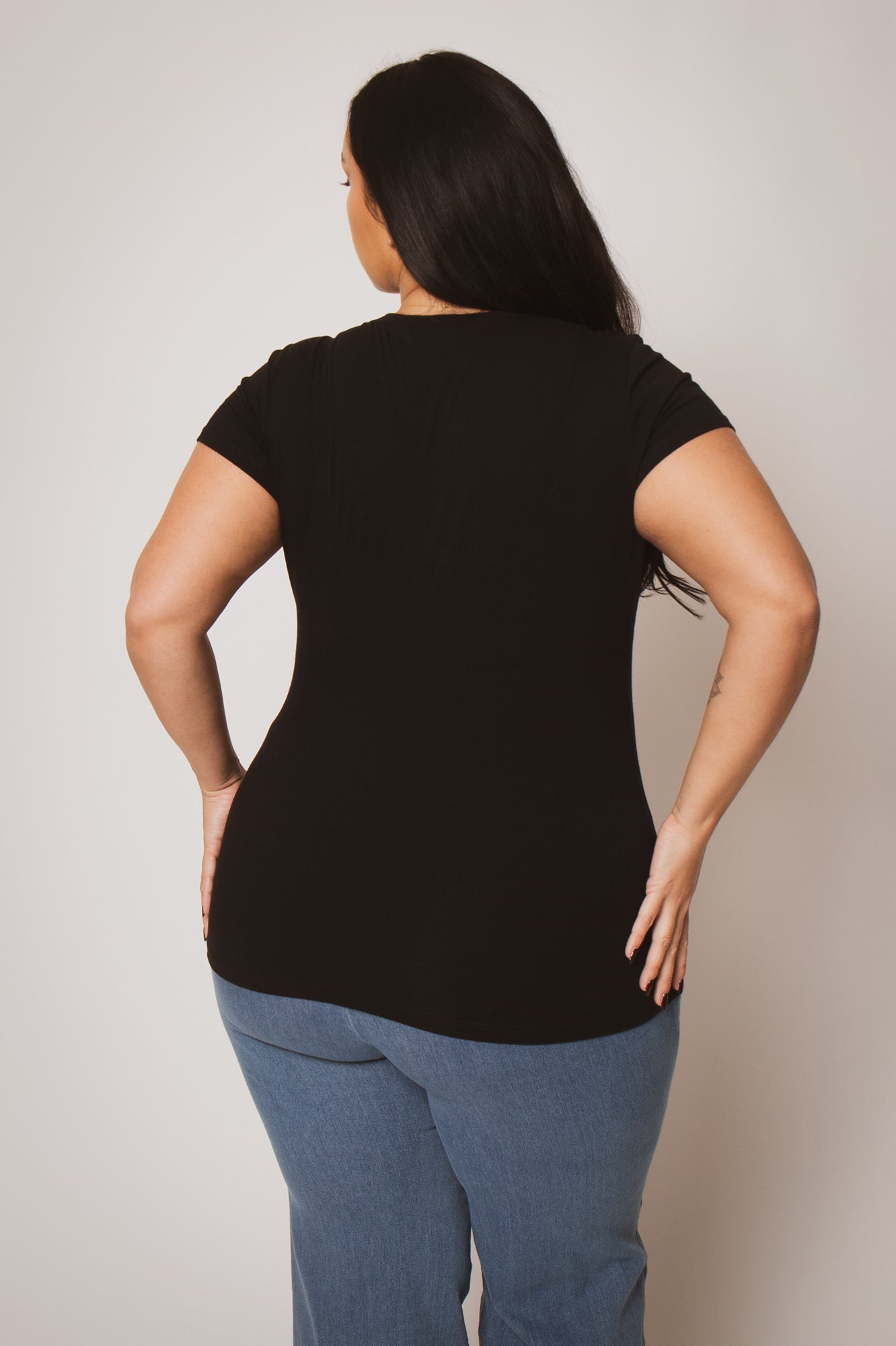 Plus Size Perfect Scoop Tee -Black